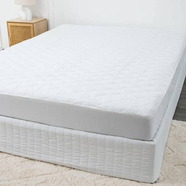 Invizi Waterproof Absorbent Fitted Sheet