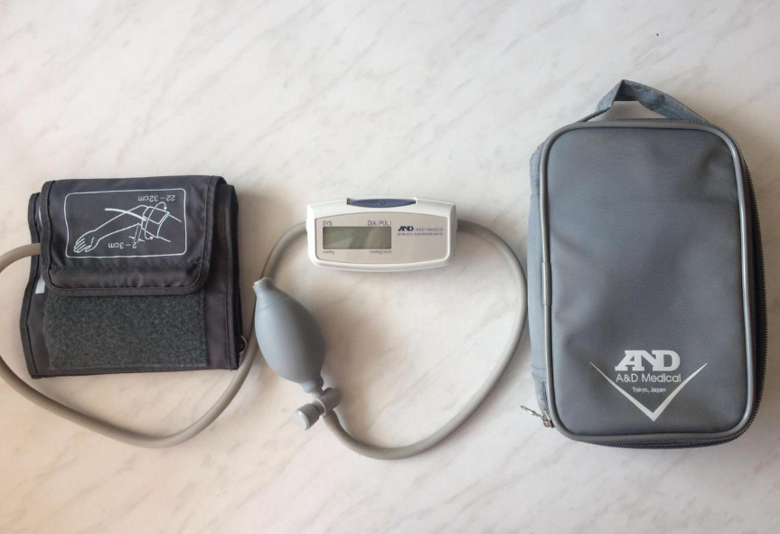 Digital Blood Pressure Monitor with Manual Inflation - A&D Medical
